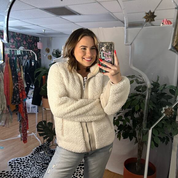 Abercrombie & Fitch Full Zip Sherpa Jacket White Size Medium - Picture 3 of 8